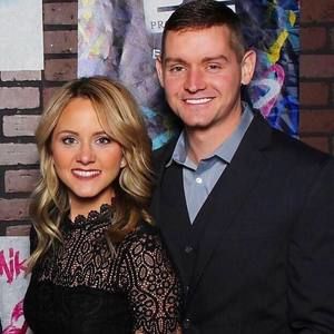 Meet your Posher, Becca